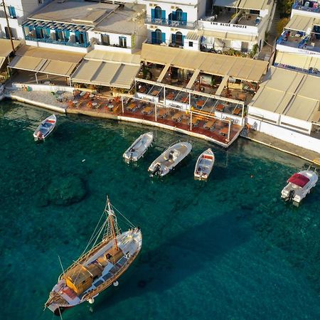 The Blue House Hotel Loutro Bagian luar foto