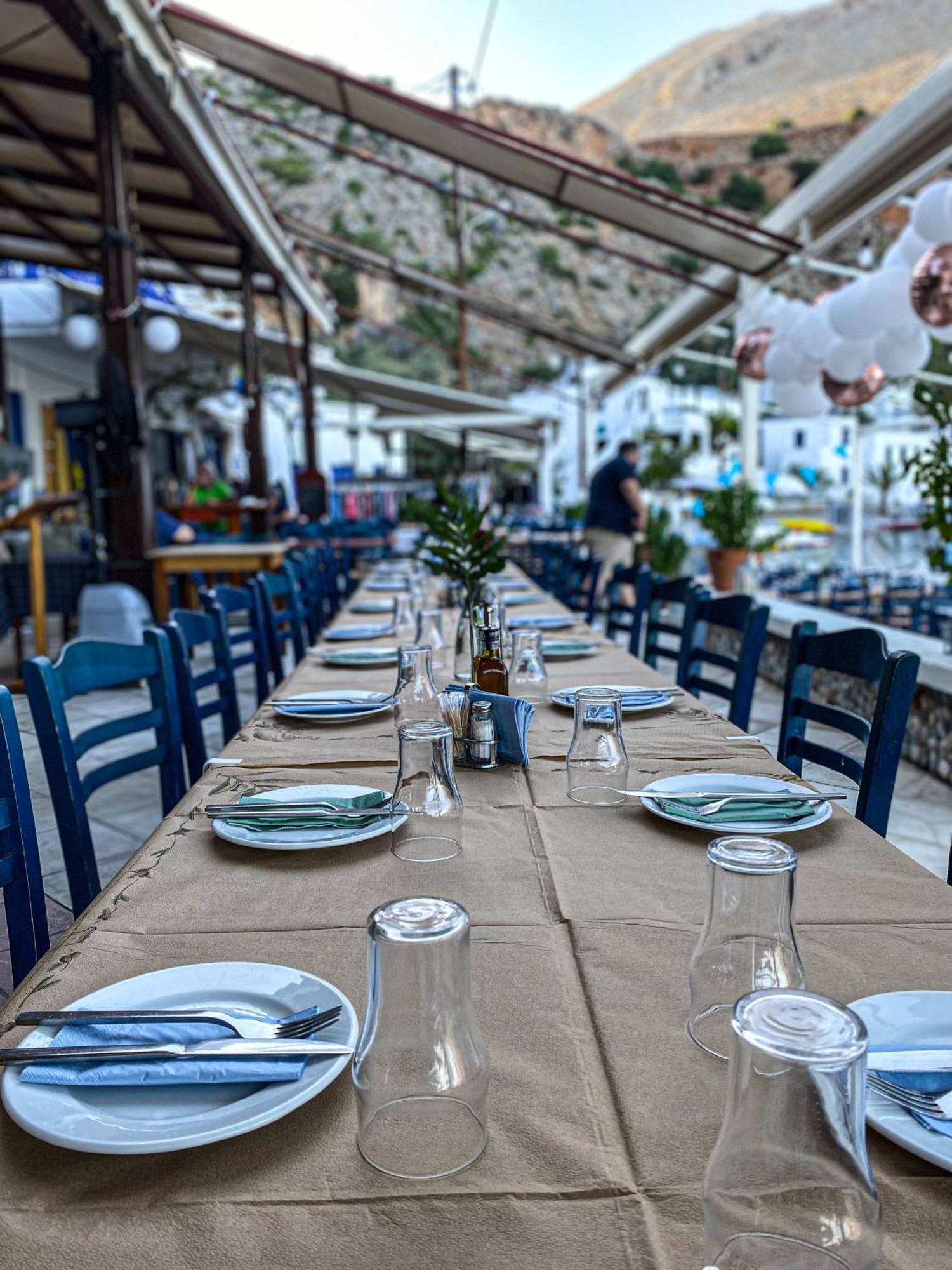 The Blue House Hotel Loutro Bagian luar foto